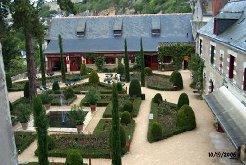 084-Chlos_Luce-2006